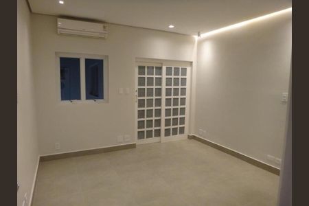 Foto 12 de casa à venda com 3 quartos, 130m² em Mirandópolis, São Paulo