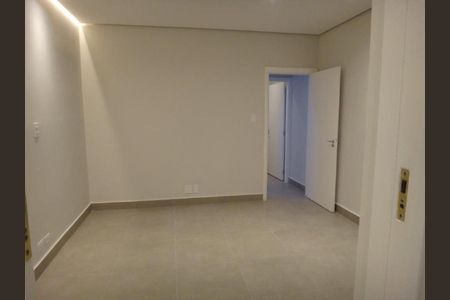 Foto 11 de casa à venda com 3 quartos, 130m² em Mirandópolis, São Paulo