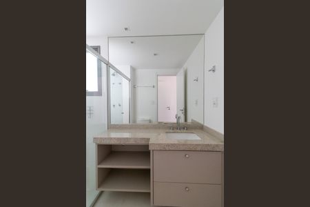 Apartamento à venda com 155m², 3 quartos e 2 vagasBanheiro da Suíte 2
