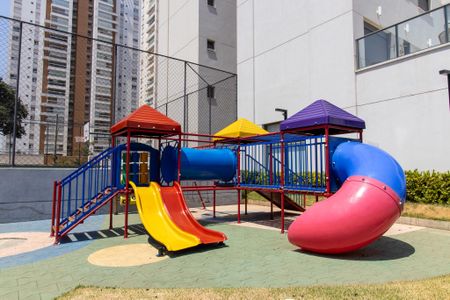 Apartamento à venda com 155m², 3 quartos e 2 vagasÁrea comum - Playground