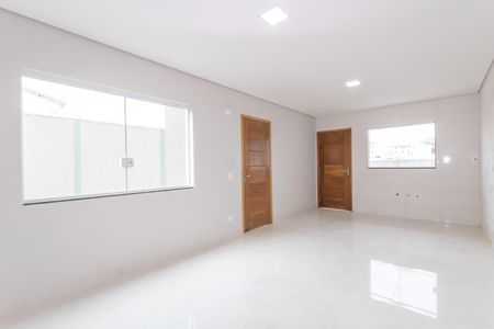 Casa à venda com 190m², 3 quartos e 4 vagas Casa à venda com 190m², 3 quartos e 4 vagasCozinha