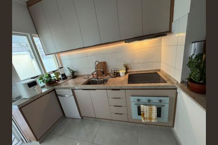 Casa de condomínio à venda com 78m², 2 quartos e 1 vaga Casa de condomínio à venda com 78m², 2 quartos e 1 vagaCozinha