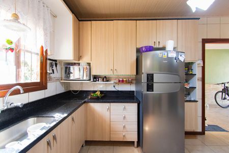 Casa à venda com 120m², 3 quartos e 2 vagas Casa à venda com 120m², 3 quartos e 2 vagasCozinha