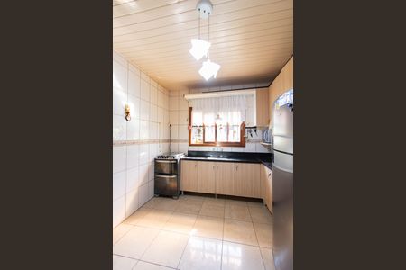 Casa à venda com 120m², 3 quartos e 2 vagas Casa à venda com 120m², 3 quartos e 2 vagasCozinha