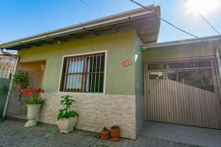 Casa à venda com 120m², 3 quartos e 2 vagas Casa à venda com 120m², 3 quartos e 2 vagasÁrea Externa