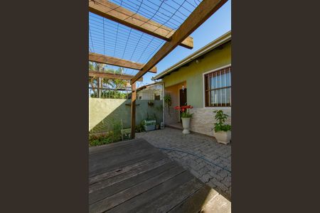 Casa à venda com 120m², 3 quartos e 2 vagas Casa à venda com 120m², 3 quartos e 2 vagasÁrea Externa