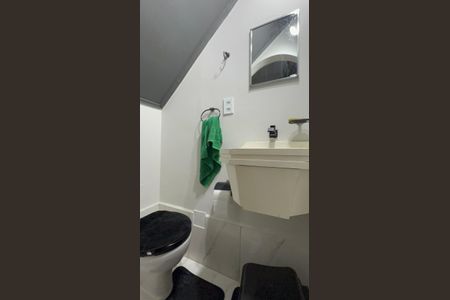 Casa à venda com 136m², 2 quartos e 1 vagaLavabo