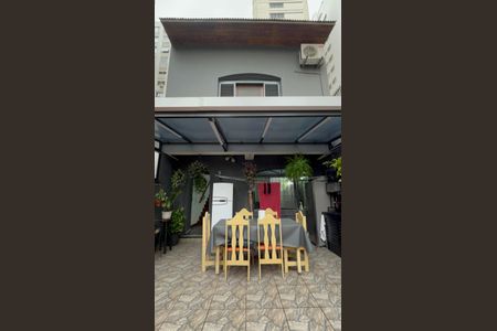 Quintal de casa à venda com 2 quartos, 136m² em Jardim Paulista, São Paulo