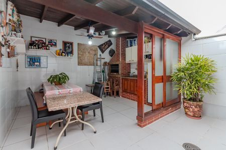 Casa à venda com 77m², 2 quartos e 1 vagaEspaço Gourmet