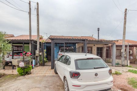 Casa à venda com 77m², 2 quartos e 1 vagaFachada