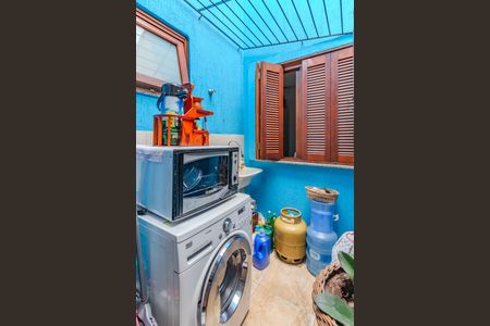 Casa à venda com 77m², 2 quartos e 1 vagaCozinha e Área de Serviço