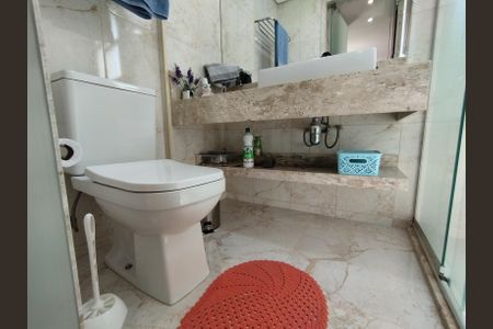 Apartamento à venda com 93m², 3 quartos e 2 vagasBanheiro da Suíte 