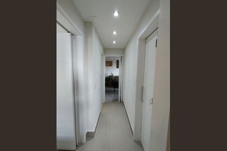 Apartamento à venda com 93m², 3 quartos e 2 vagasCorredor