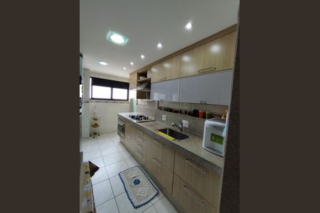 Apartamento à venda com 93m², 3 quartos e 2 vagasCozinha