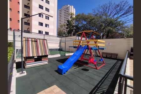Apartamento à venda com 93m², 3 quartos e 2 vagasÁrea comum - Playground