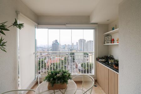 Apartamento à venda com 68m², 2 quartos e 1 vagaVaranda