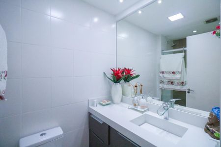 Apartamento à venda com 68m², 2 quartos e 1 vagaBanheiro Social