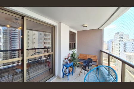 Apartamento à venda com 75m², 3 quartos e 2 vagasVaranda