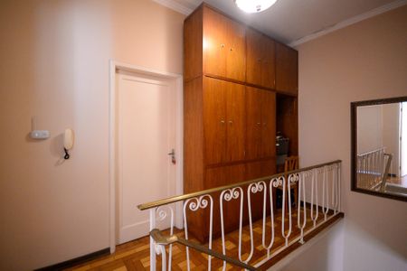 Corredor  de casa à venda com 3 quartos, 260m² em Jardim da Saúde, São Paulo