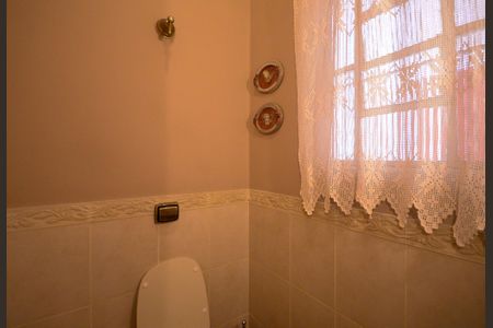 Casa à venda com 260m², 3 quartos e 2 vagasLavabo