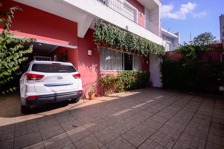Casa à venda com 260m², 3 quartos e 2 vagasGaragem