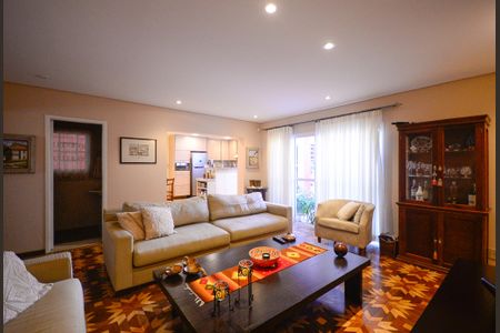 Sala de casa à venda com 3 quartos, 260m² em Jardim da Saúde, São Paulo