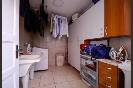 Casa à venda com 260m², 3 quartos e 2 vagasÁrea de Serviço