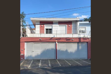 Casa à venda com 260m², 3 quartos e 2 vagasFachada