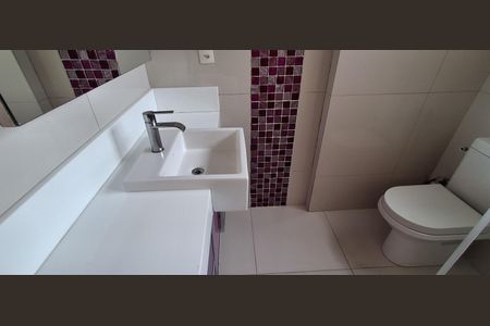 Apartamento para alugar com 248m², 4 quartos e 4 vagas Apartamento para alugar com 248m², 4 quartos e 4 vagasBanheiro Suíte 3