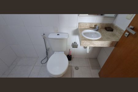 Apartamento para alugar com 248m², 4 quartos e 4 vagas Apartamento para alugar com 248m², 4 quartos e 4 vagasBanheiro Social