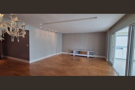 Apartamento para alugar com 248m², 4 quartos e 4 vagas Apartamento para alugar com 248m², 4 quartos e 4 vagasSala