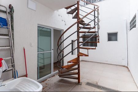 Casa à venda com 163m², 3 quartos e 1 vagaÁrea de Serviço