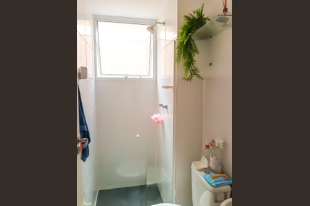 Banheiro de apartamento à venda com 2 quartos, 35m² em Del Castilho, Rio de Janeiro