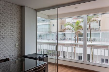 Apartamento à venda com 93m², 2 quartos e 2 vagasVaranda