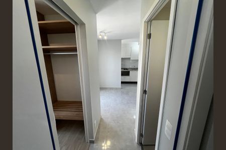 Apartamento à venda com 39m², 2 quartos e sem vagaCorredor