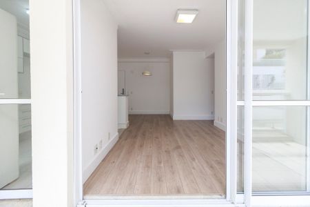 Sala de apartamento à venda com 2 quartos, 72m² em Campo Belo, São Paulo