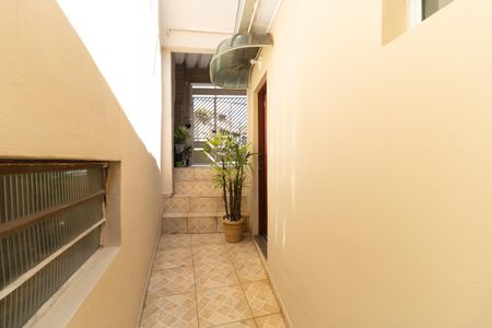 Casa para alugar com 100m², 2 quartos e 1 vagaEntrada 