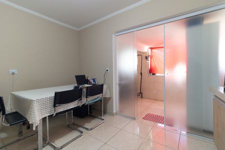 Casa para alugar com 100m², 2 quartos e 1 vagaCozinha 