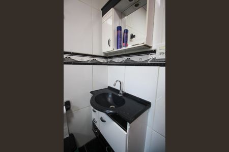 Casa à venda com 400m², 2 quartos e 4 vagasEdícula - banheiro