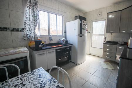 Casa à venda com 400m², 2 quartos e 4 vagasCozinha