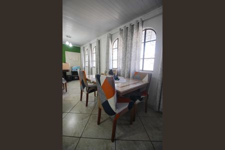 Casa à venda com 400m², 2 quartos e 4 vagasSala