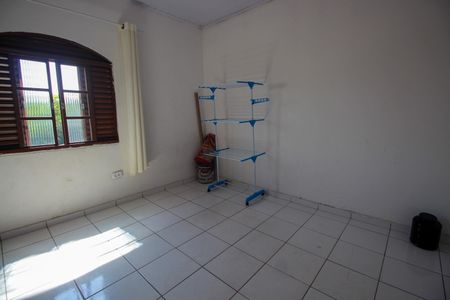 Casa à venda com 400m², 2 quartos e 4 vagasEdícula - Quarto 1
