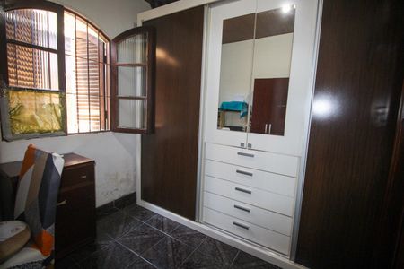 Casa à venda com 400m², 2 quartos e 4 vagasQuarto 2