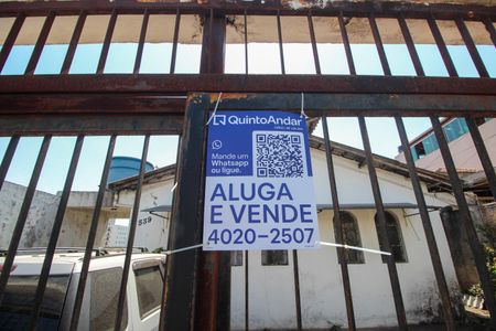 Casa à venda com 400m², 2 quartos e 4 vagasFachada/placa
