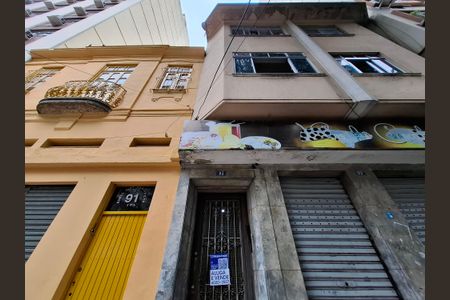 Apartamento à venda com 60m², 2 quartos e sem vaga Apartamento à venda com 60m², 2 quartos e sem vagaFachada