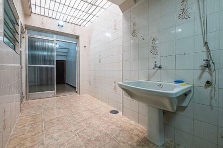 Casa para alugar com 80m², 3 quartos e 1 vagaÁrea de Serviço