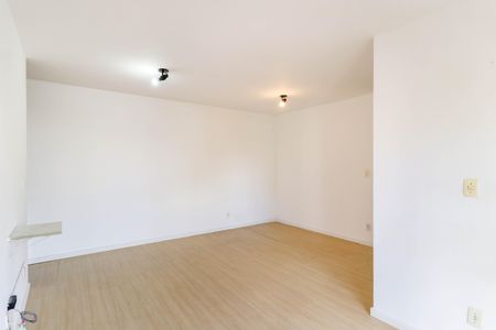 Sala de apartamento à venda com 3 quartos, 65m² em Vila das Belezas, São Paulo