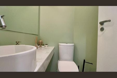 Apartamento para alugar com 82m², 2 quartos e sem vagaLavabo