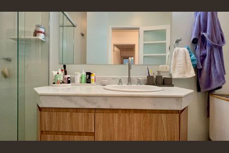 Apartamento para alugar com 82m², 2 quartos e sem vagaBanheiro