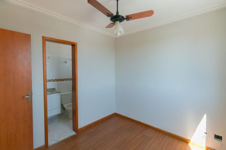 Apartamento à venda com 100m², 3 quartos e 1 vaga Apartamento à venda com 100m², 3 quartos e 1 vagaSuíte